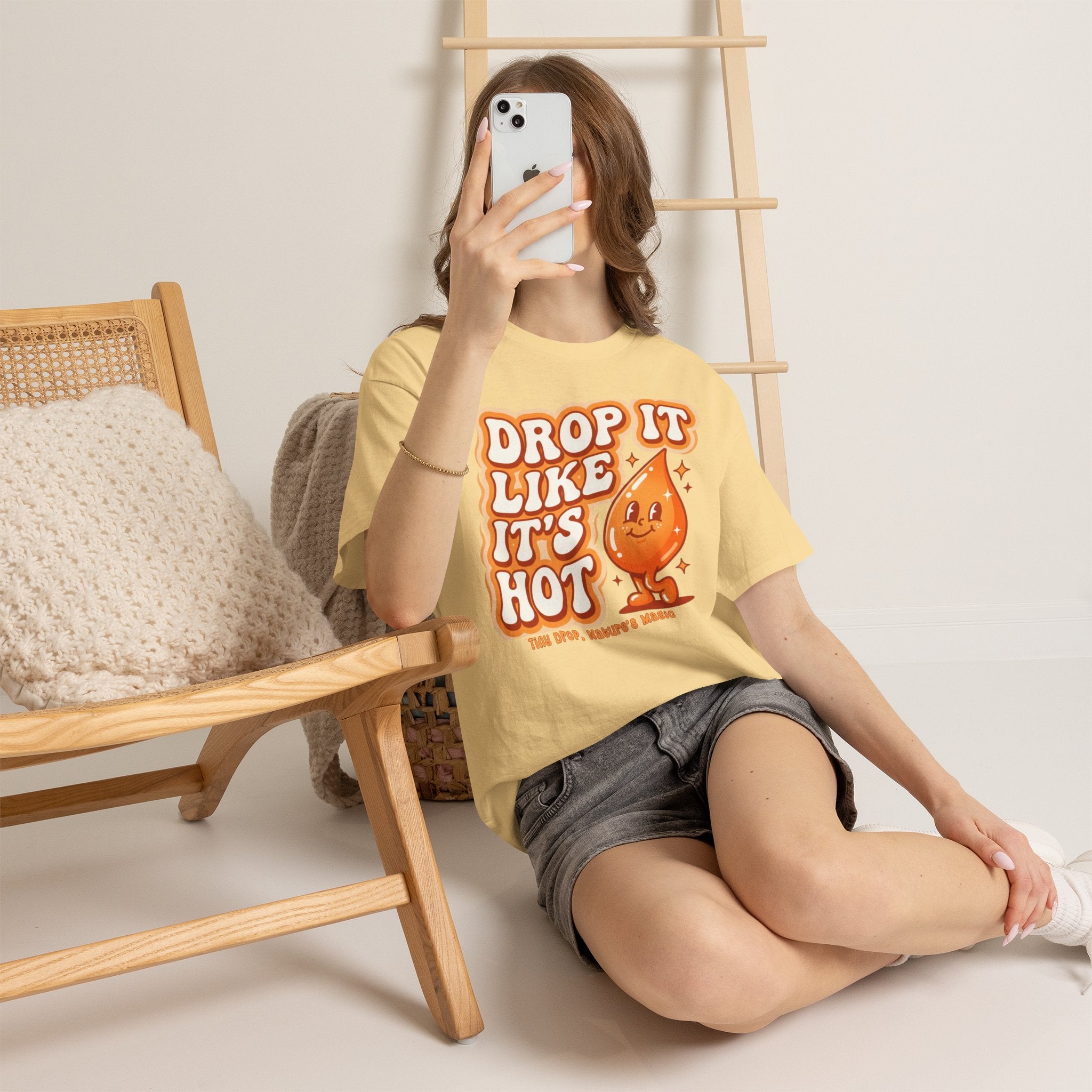 Drop It Like It's Hot tee | Cute smiling hot drop graphic t-shirt
